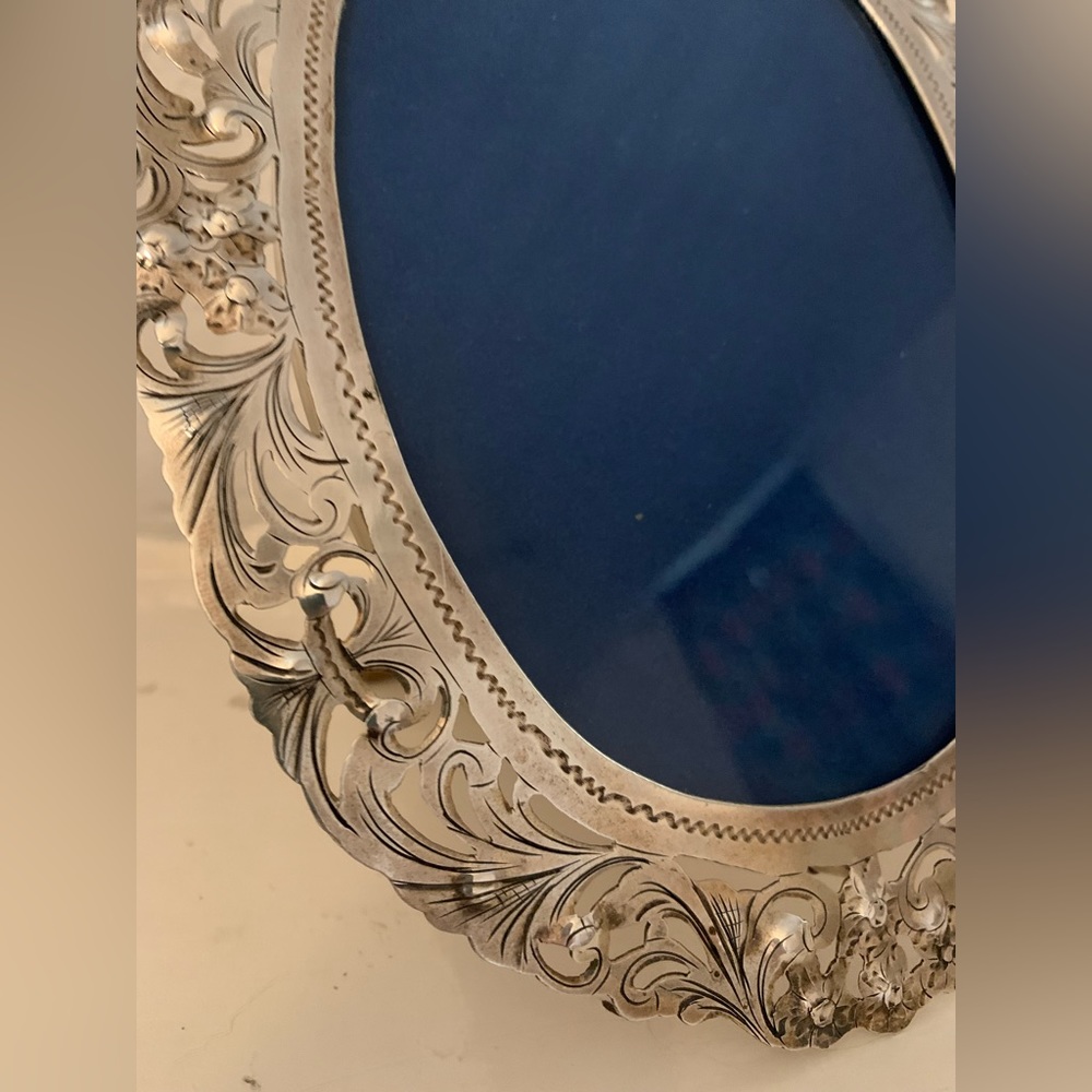 Antique Victorian oval silver picture frame - Picture 2 of 6